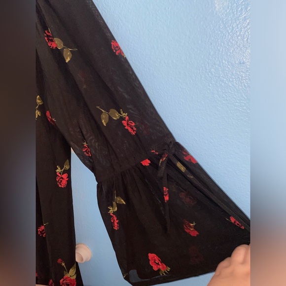 NWOT - Siren Lily Rose Print Flowy Dress - Picture 4 of 10